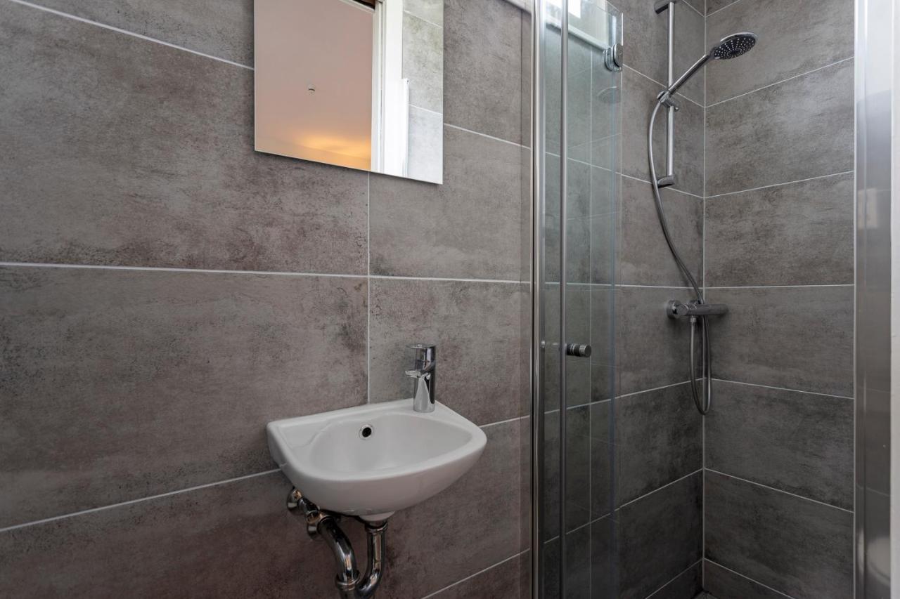 Studio Baarn With Patio, Airco, Pantry, Bedroom, Bathroom, Privacy - Amsterdam, Utrecht Εξωτερικό φωτογραφία
